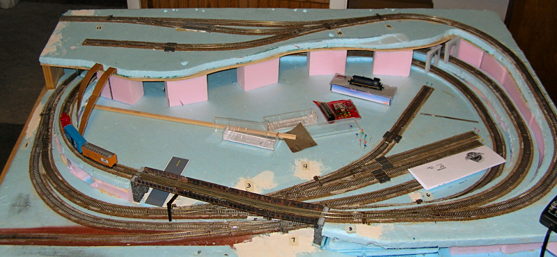 n scale train layouts 2x4